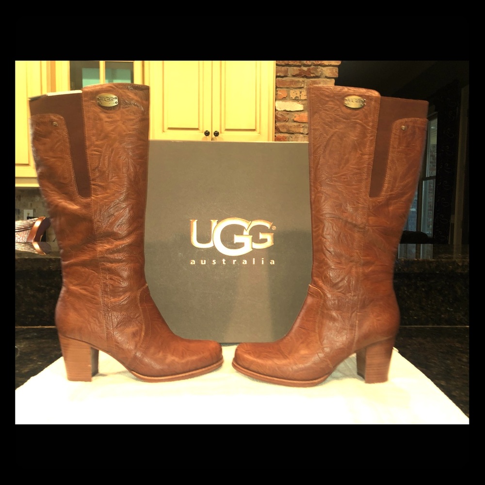 UGG Ashur Leather Knee Boot. Size 8.5